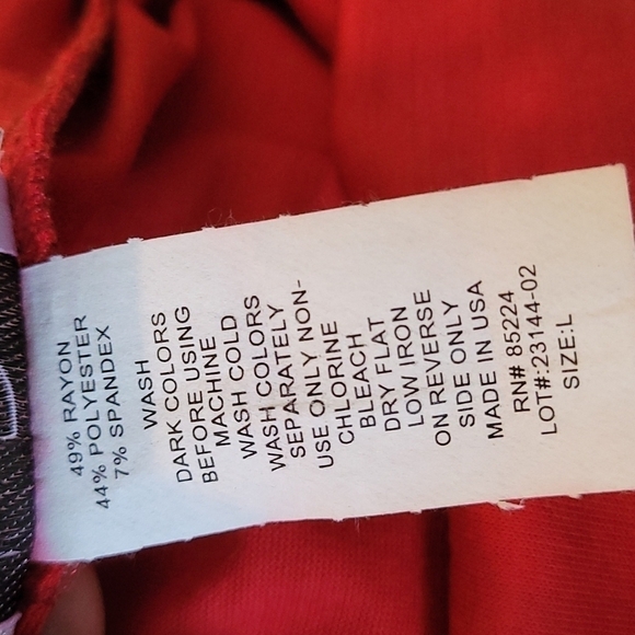 Jon Den Cowl Neck Longsleeve Flared Top Size Large Red - Picture 6 of 6